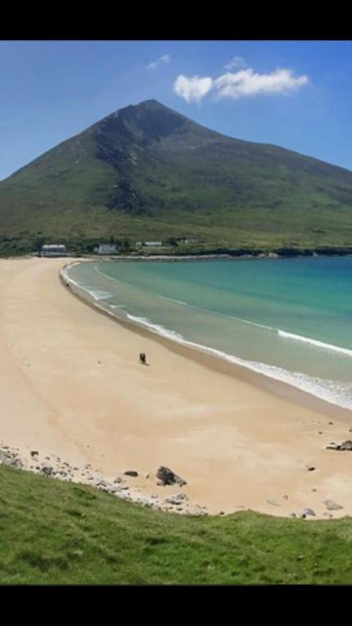 Отель The Strand, Dugort Achill Doogort Экстерьер фото